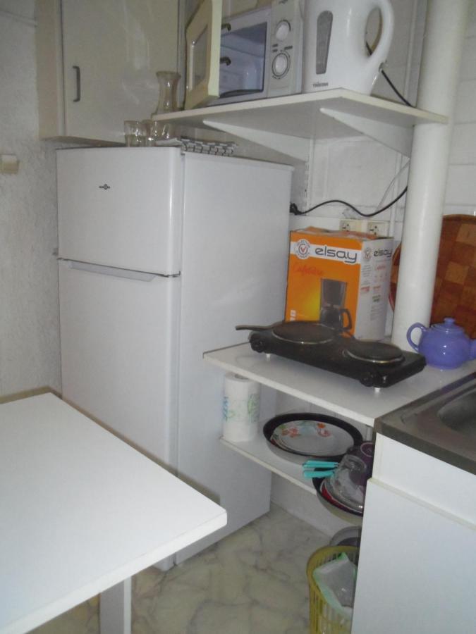 Chambre Meublee Sympa Proche Centre Ville ロリアン エクステリア 写真